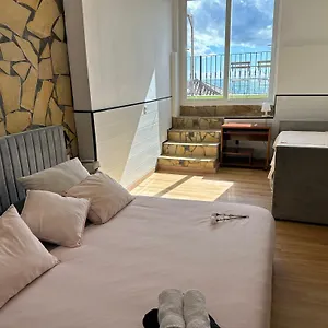 Homestay In Seafront, Malaga